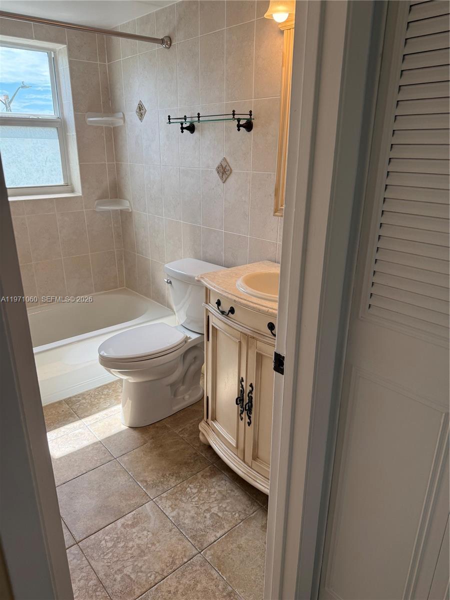 1425 Arthur Street 315b Property Photo 36