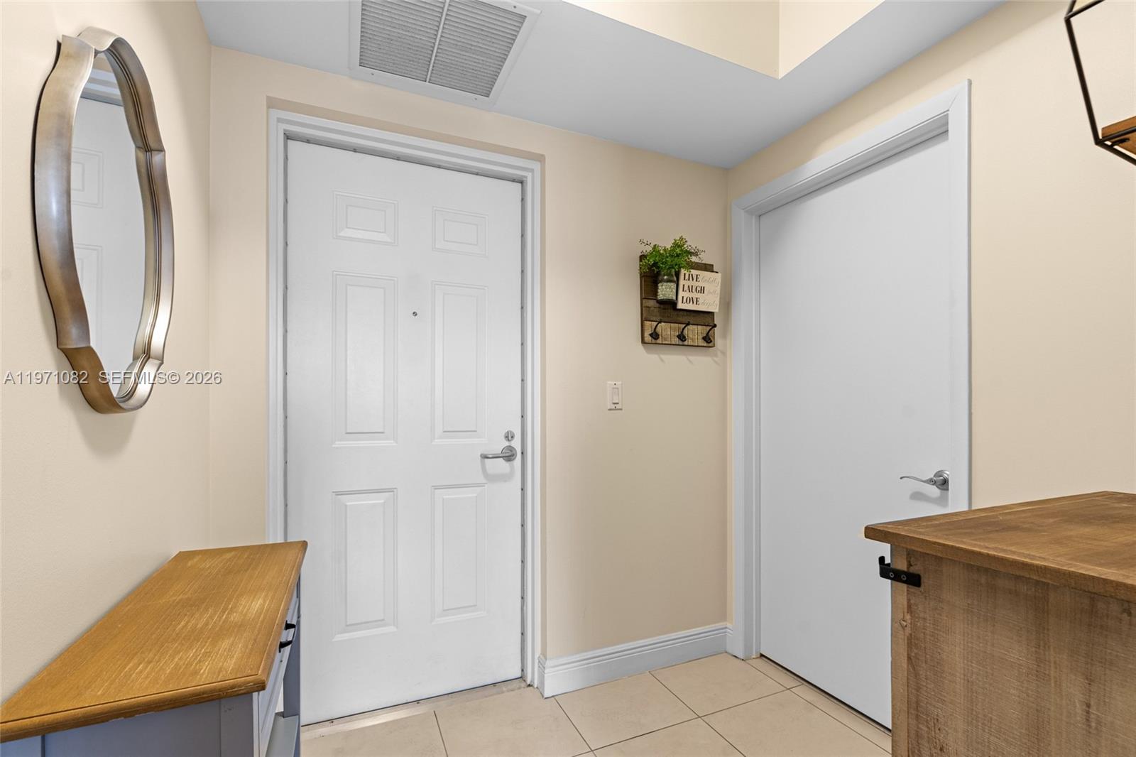 7275 Sw 90th Way 404 Property Photo 6