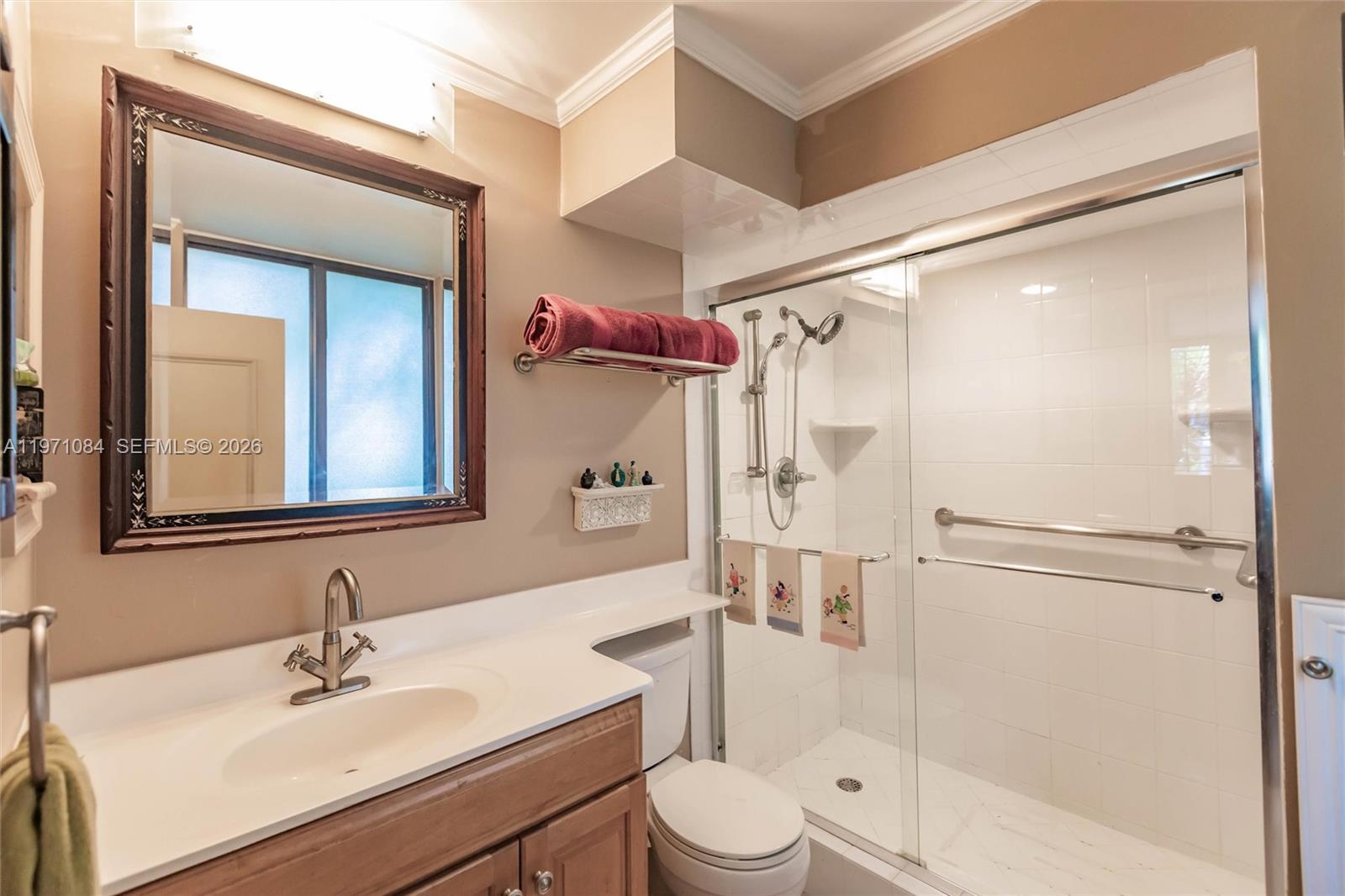 1698 S Ocean Lane 171 Property Photo 18