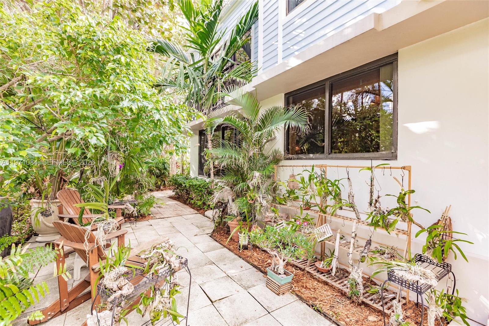 1698 S Ocean Lane 171 Property Photo 25