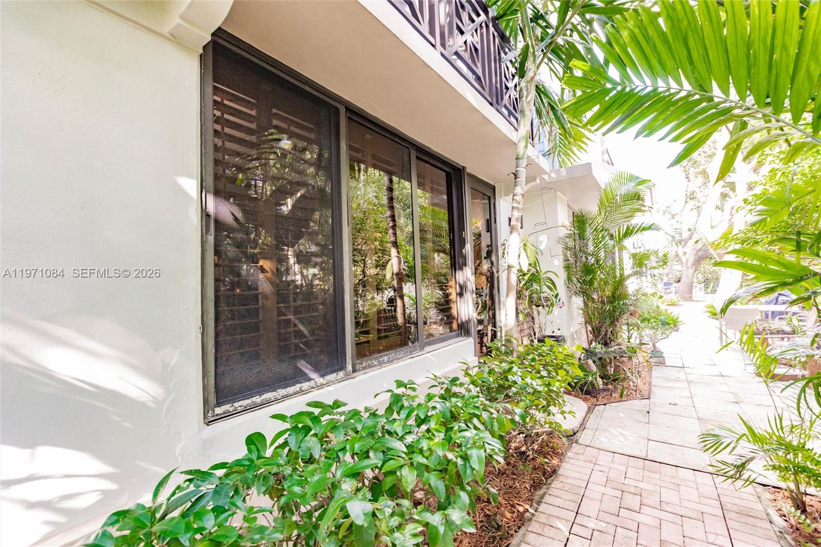 1698 S Ocean Lane 171 Property Photo 27