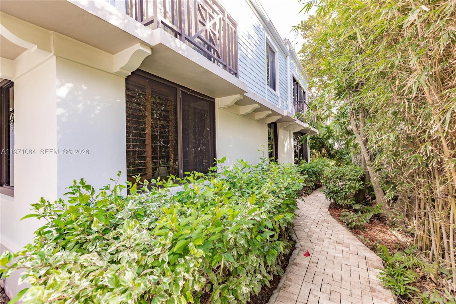 1698 S Ocean Lane 171 Property Photo 29
