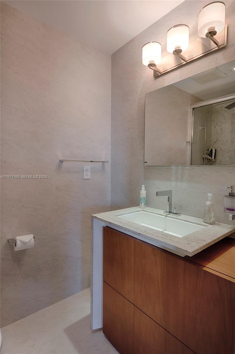 7938 Fisher Island Drive 7938-d Property Photo 20