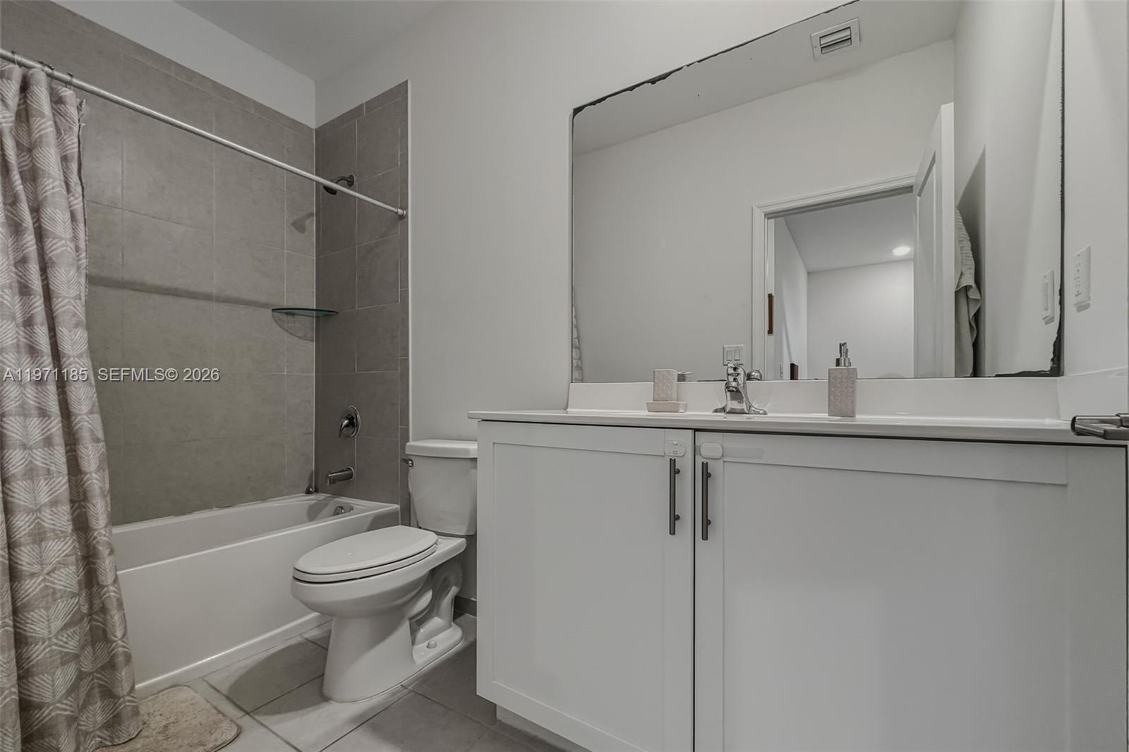10009 Sw 228th Terrace . Property Photo 32