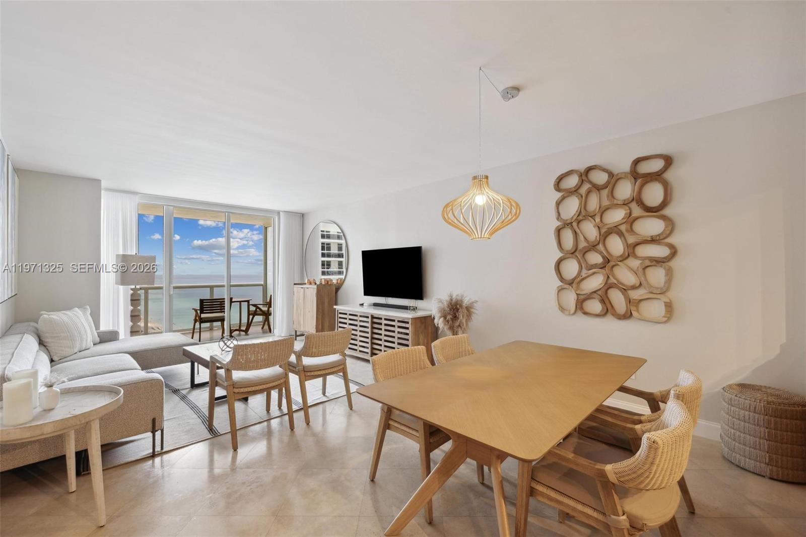 1830 S Ocean Drive 2811 Property Photo 2