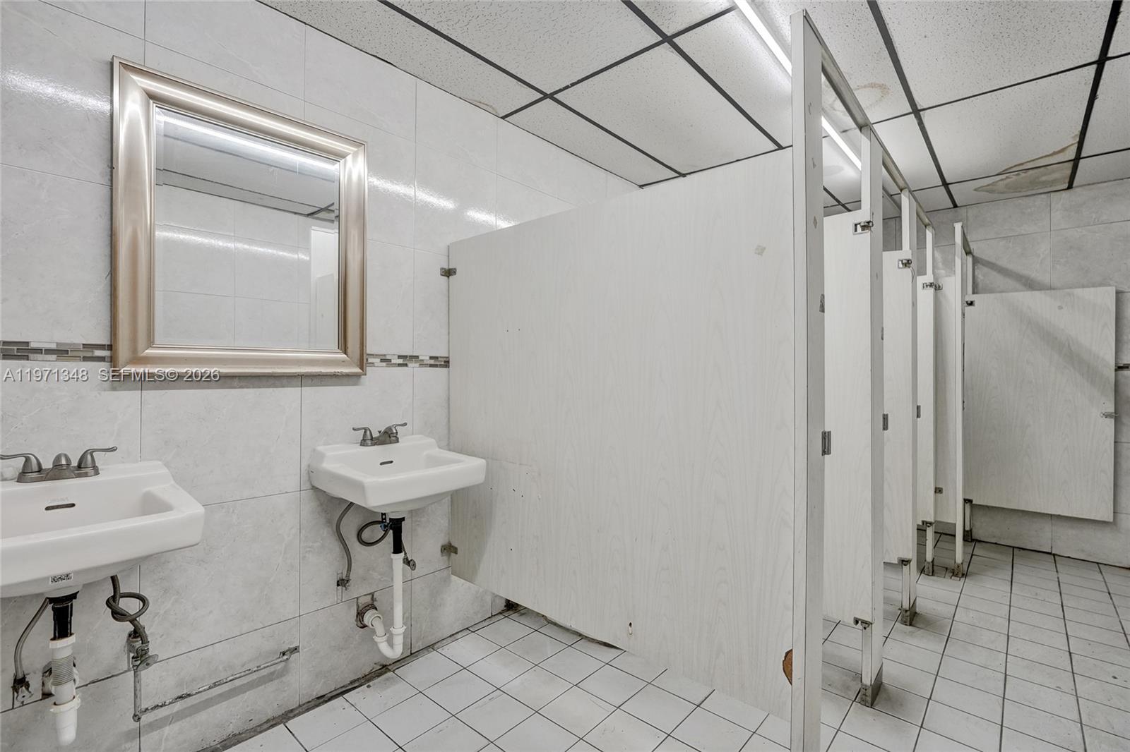 2990 W Sunrise Boulevard Property Photo 10