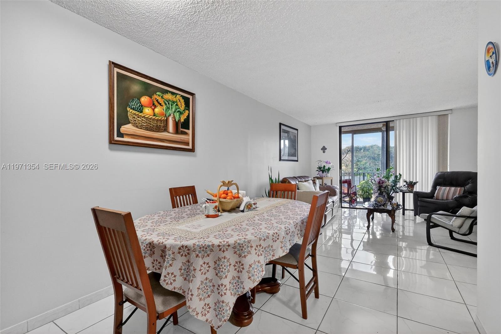 9678 Fontainebleau Boulevard 410 Property Photo 6