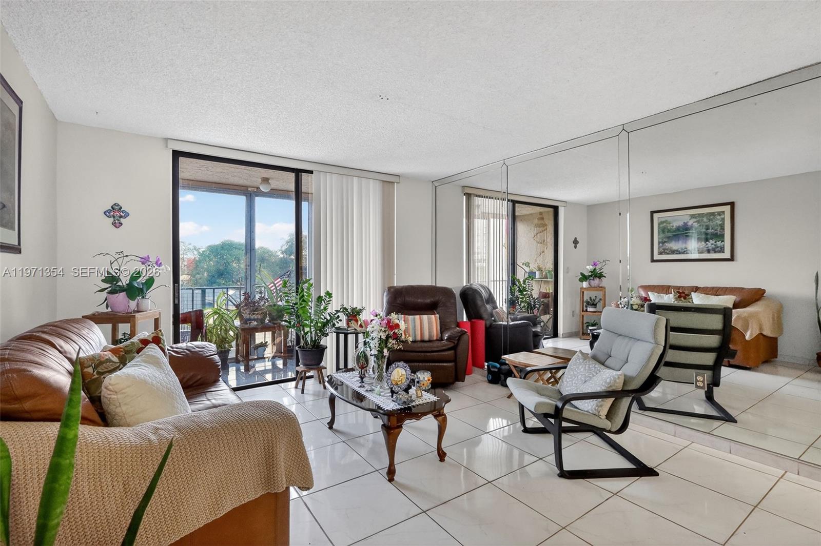 9678 Fontainebleau Boulevard 410 Property Photo 9