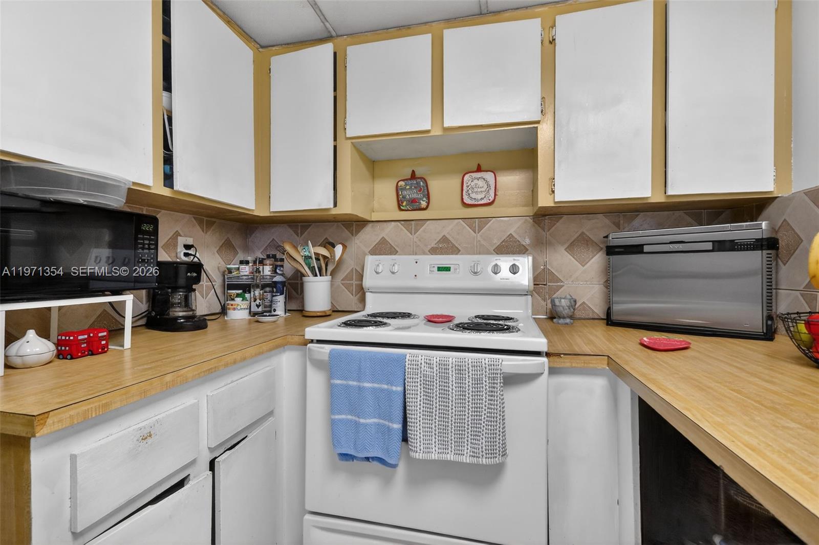9678 Fontainebleau Boulevard 410 Property Photo 13