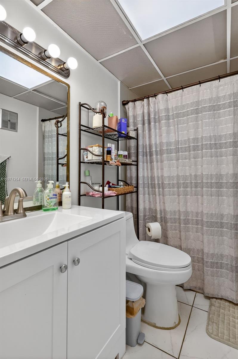 9678 Fontainebleau Boulevard 410 Property Photo 19