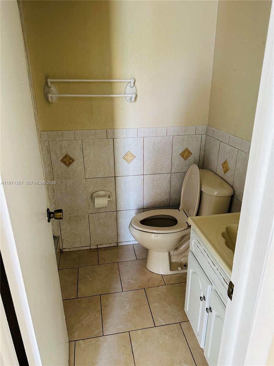 4705 Nw 7th Street 206-7 Property Photo 6