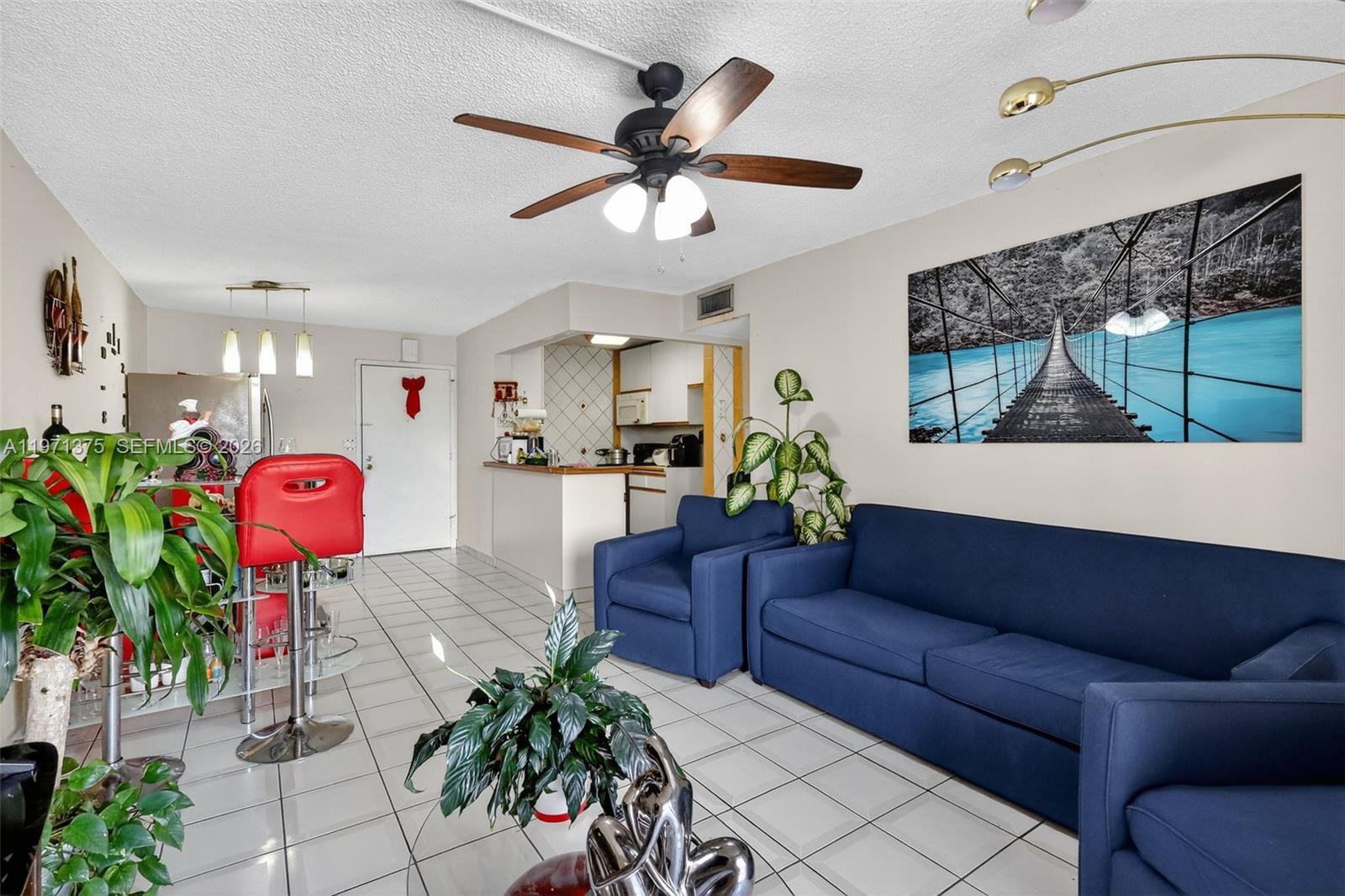 9678 Fontainebleau Boulevard 411 Property Photo 10