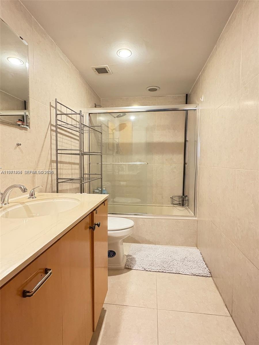 1965 S Ocean Drive 2f Property Photo 8