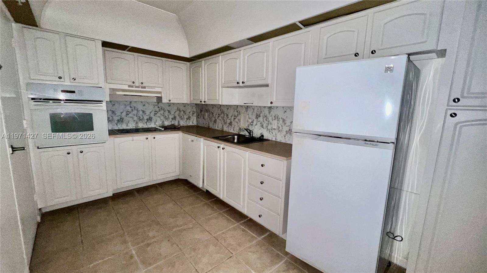 3901 S Ocean Drive 3c Property Photo 3
