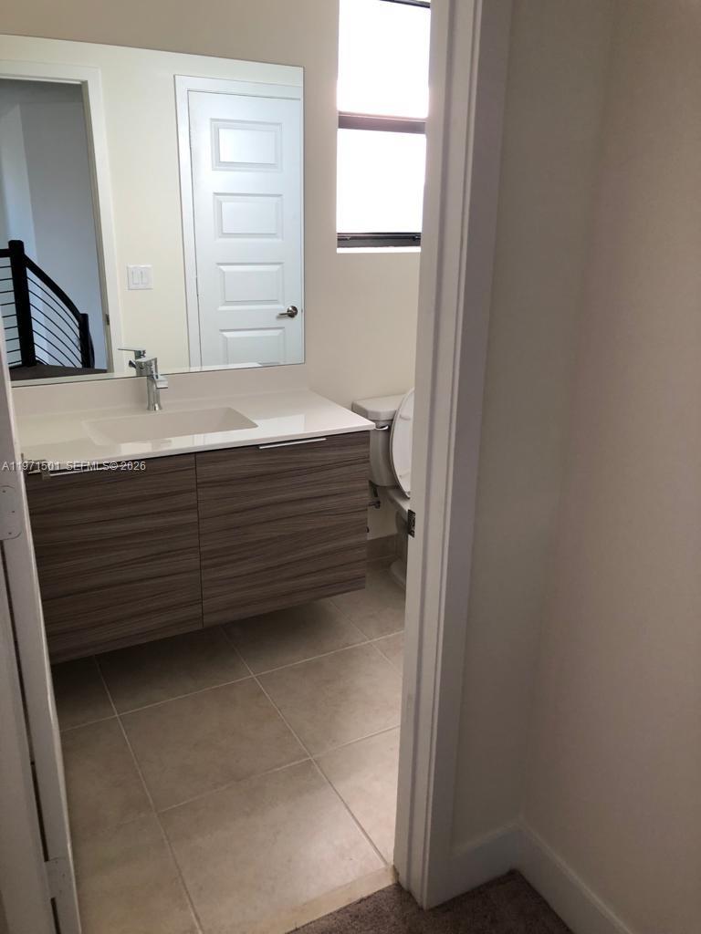 16045 Nw 87th Court Property Photo 2