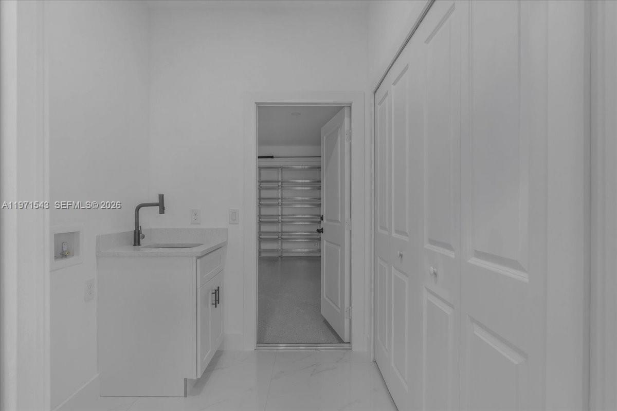 1201 Johns Avenue Property Photo 23