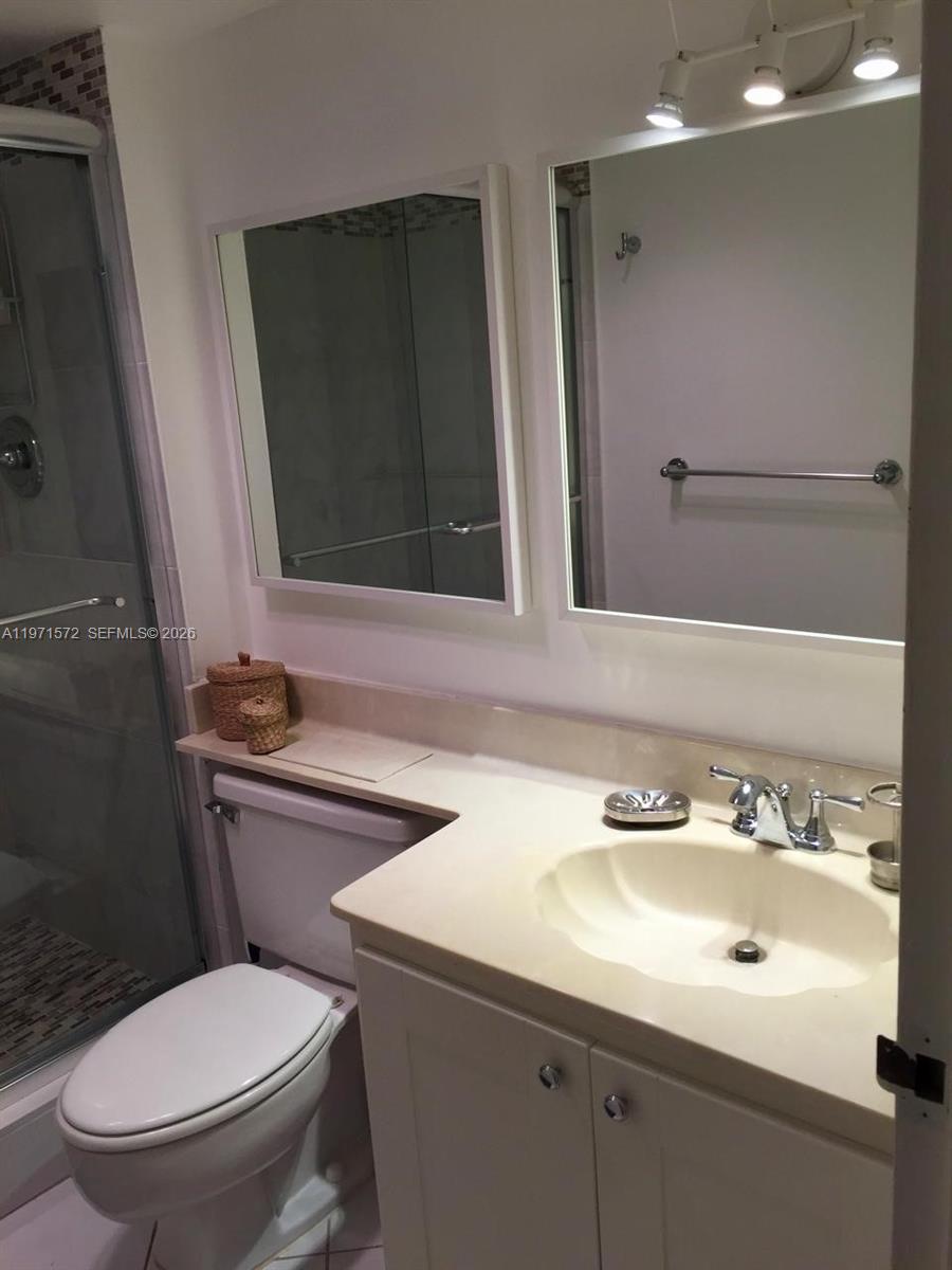 100 Bayview Drive 516 Property Photo 27