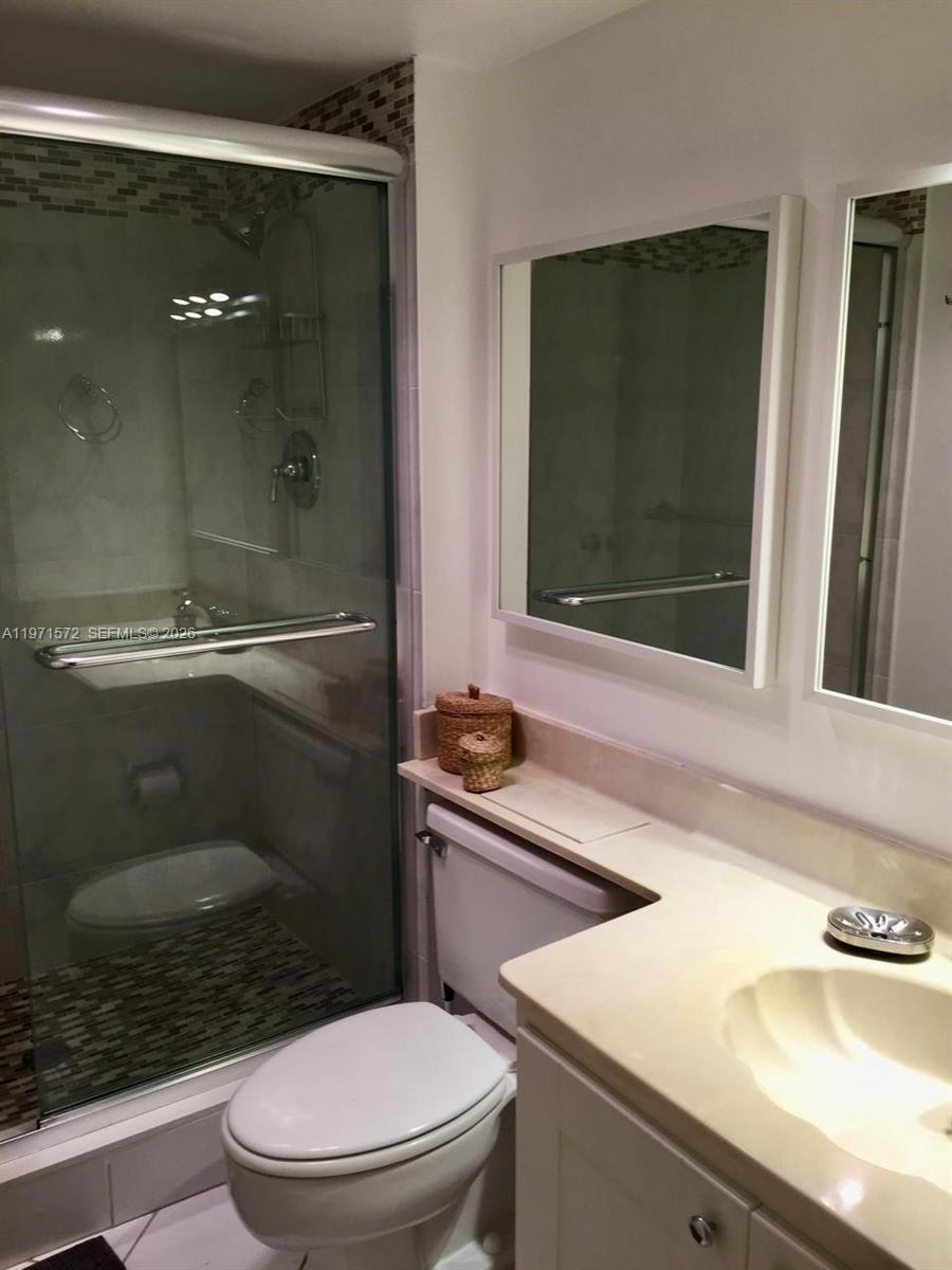 100 Bayview Drive 516 Property Photo 29