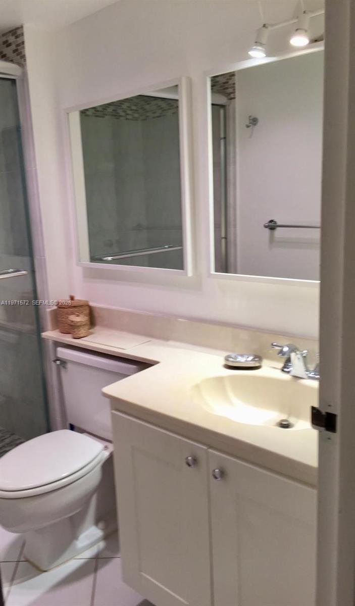 100 Bayview Drive 516 Property Photo 30
