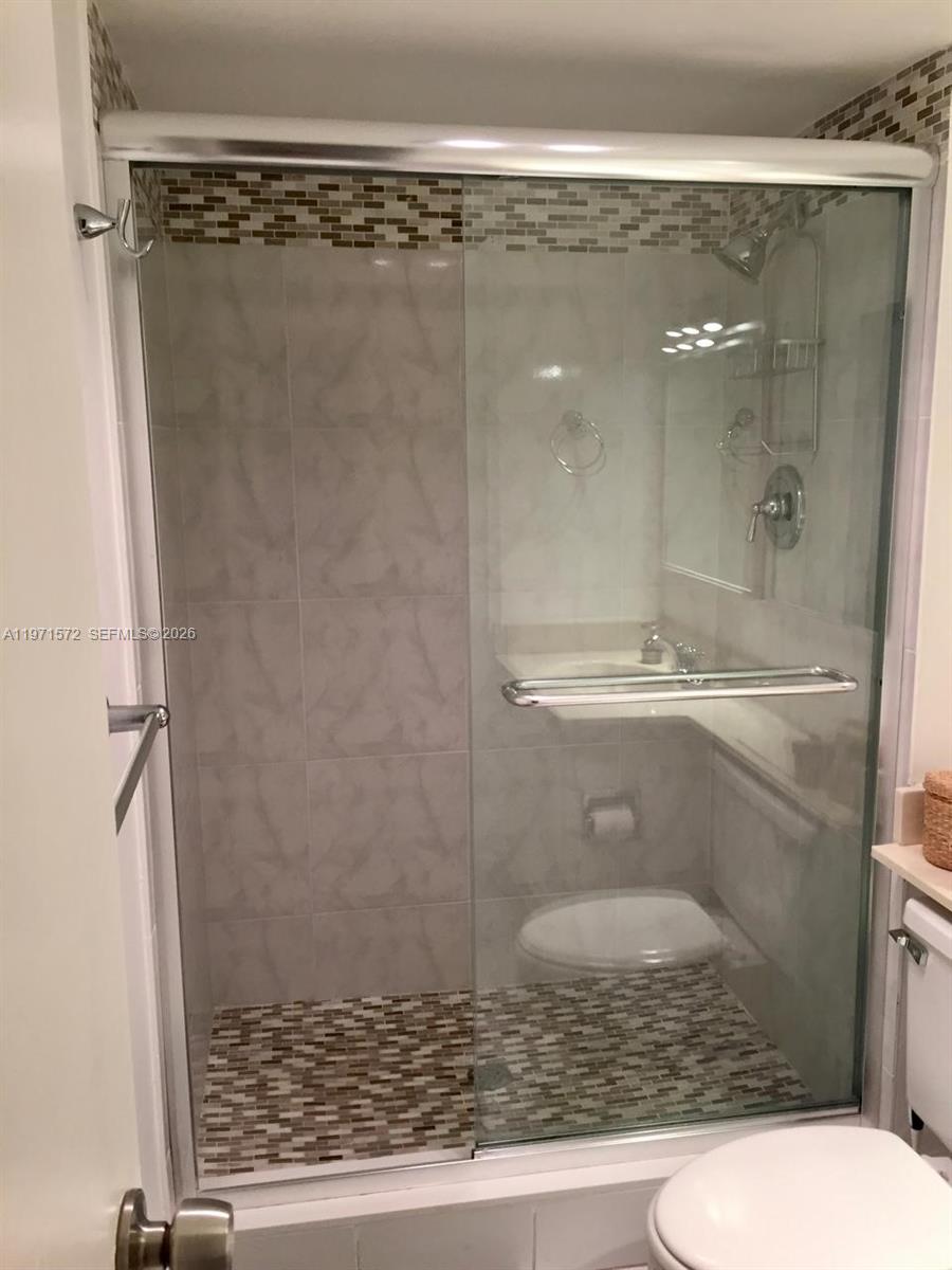 100 Bayview Drive 516 Property Photo 31