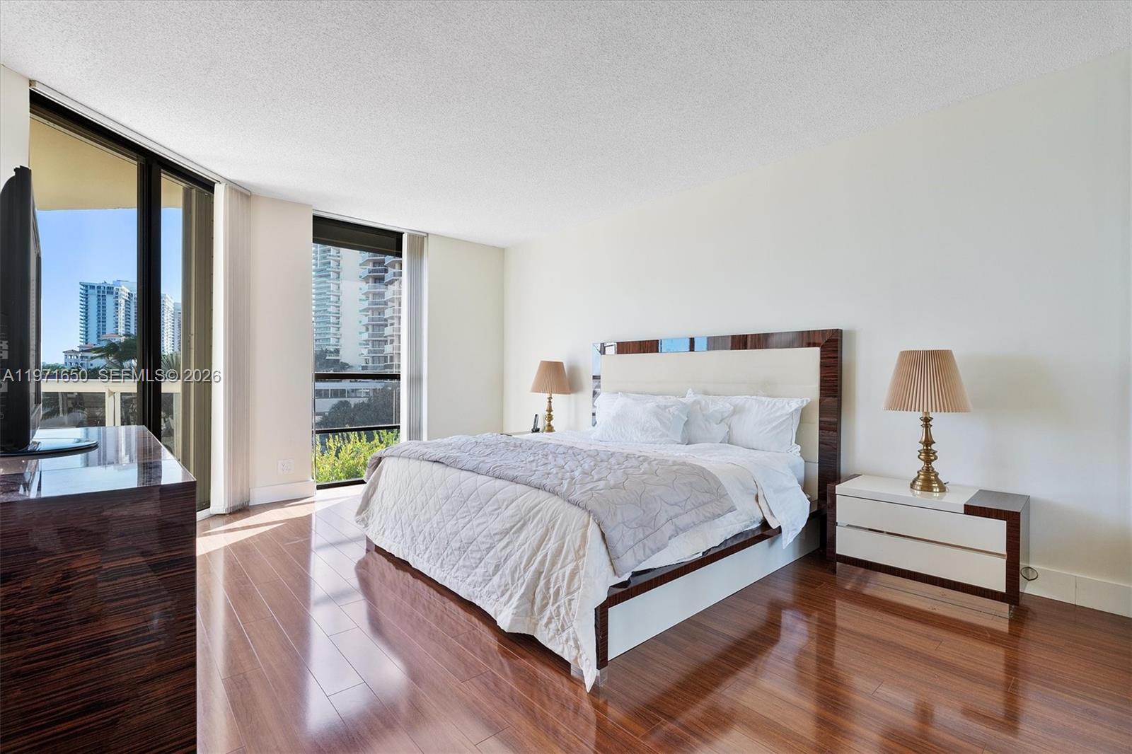 20191 E Country Club Drive 510 Property Photo 11
