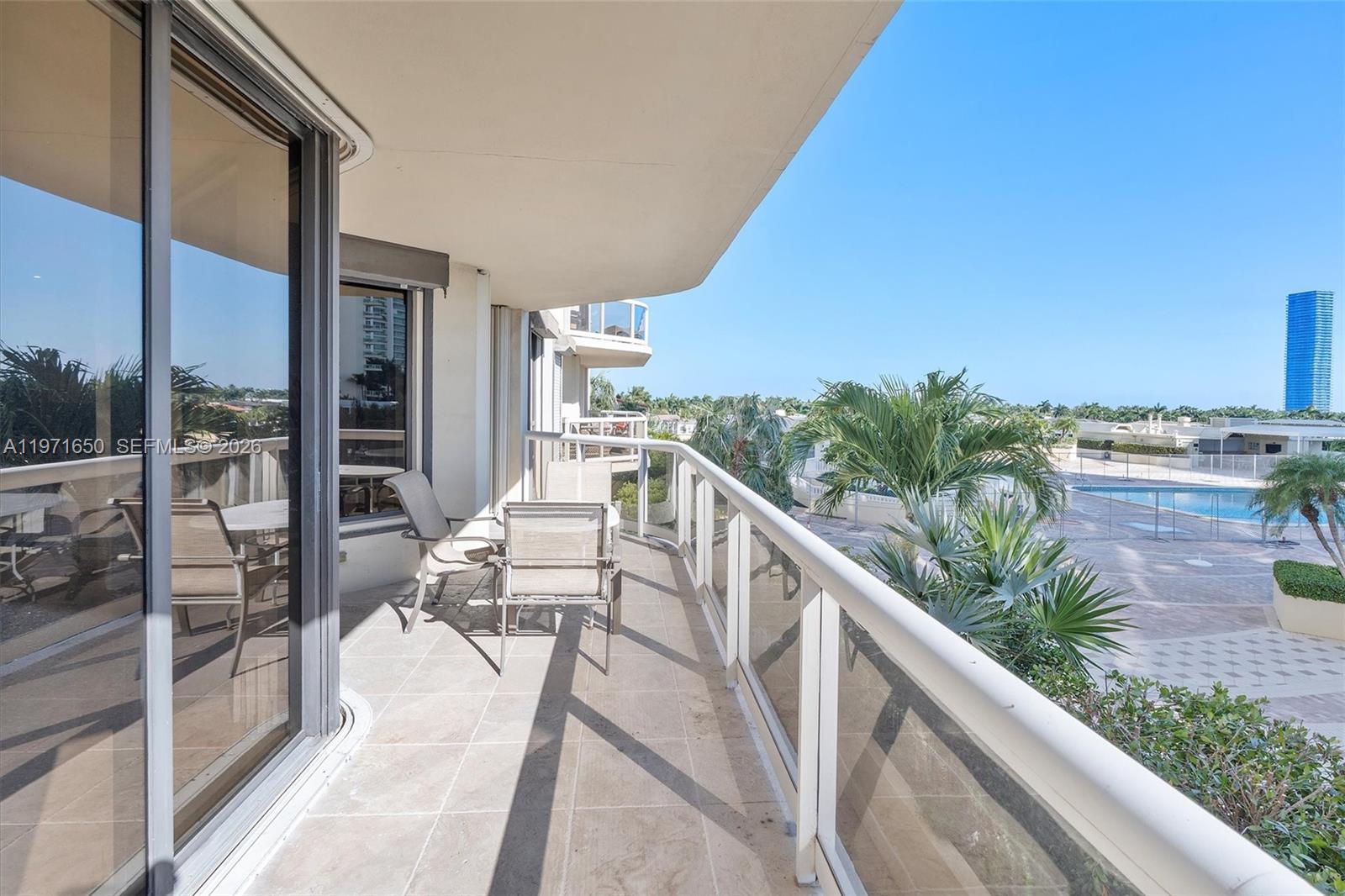 20191 E Country Club Drive 510 Property Photo 23