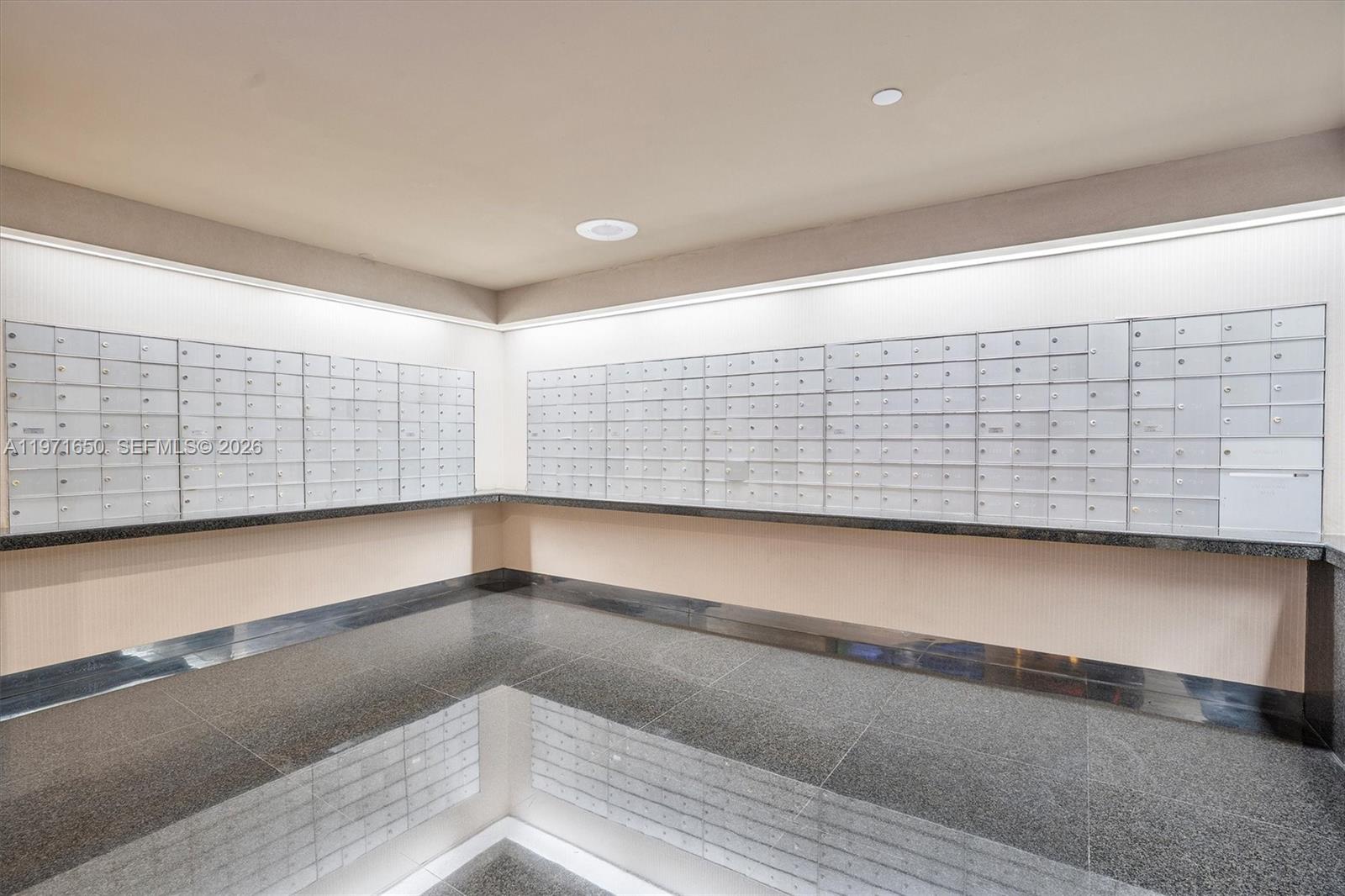 20191 E Country Club Drive 510 Property Photo 30