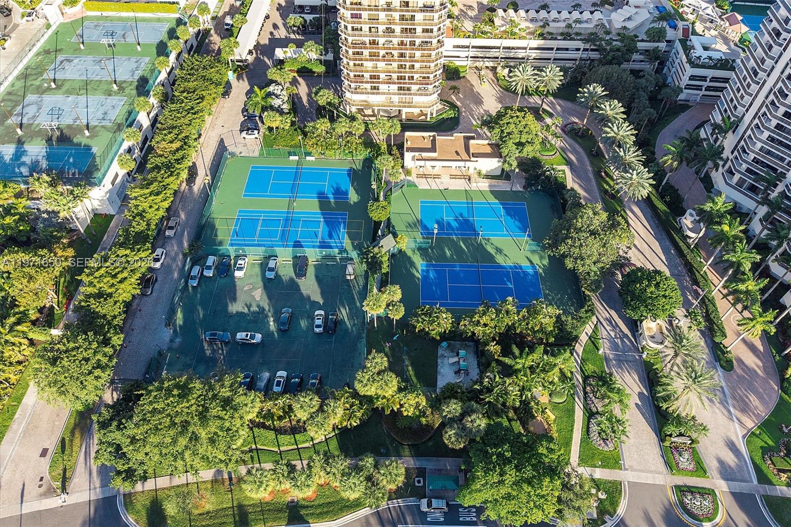 20191 E Country Club Drive 510 Property Photo 43