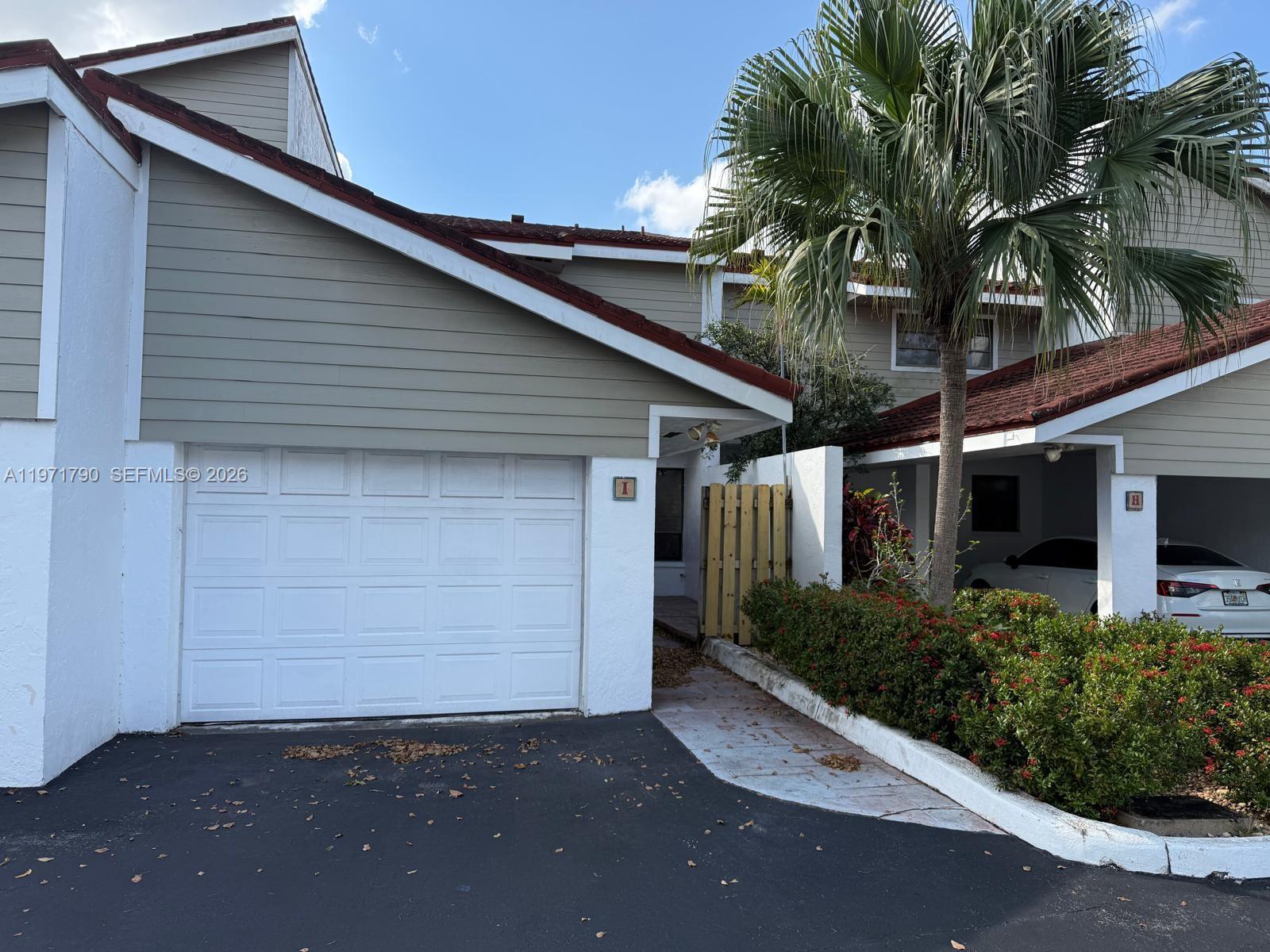 2700 N 34th Avenue I