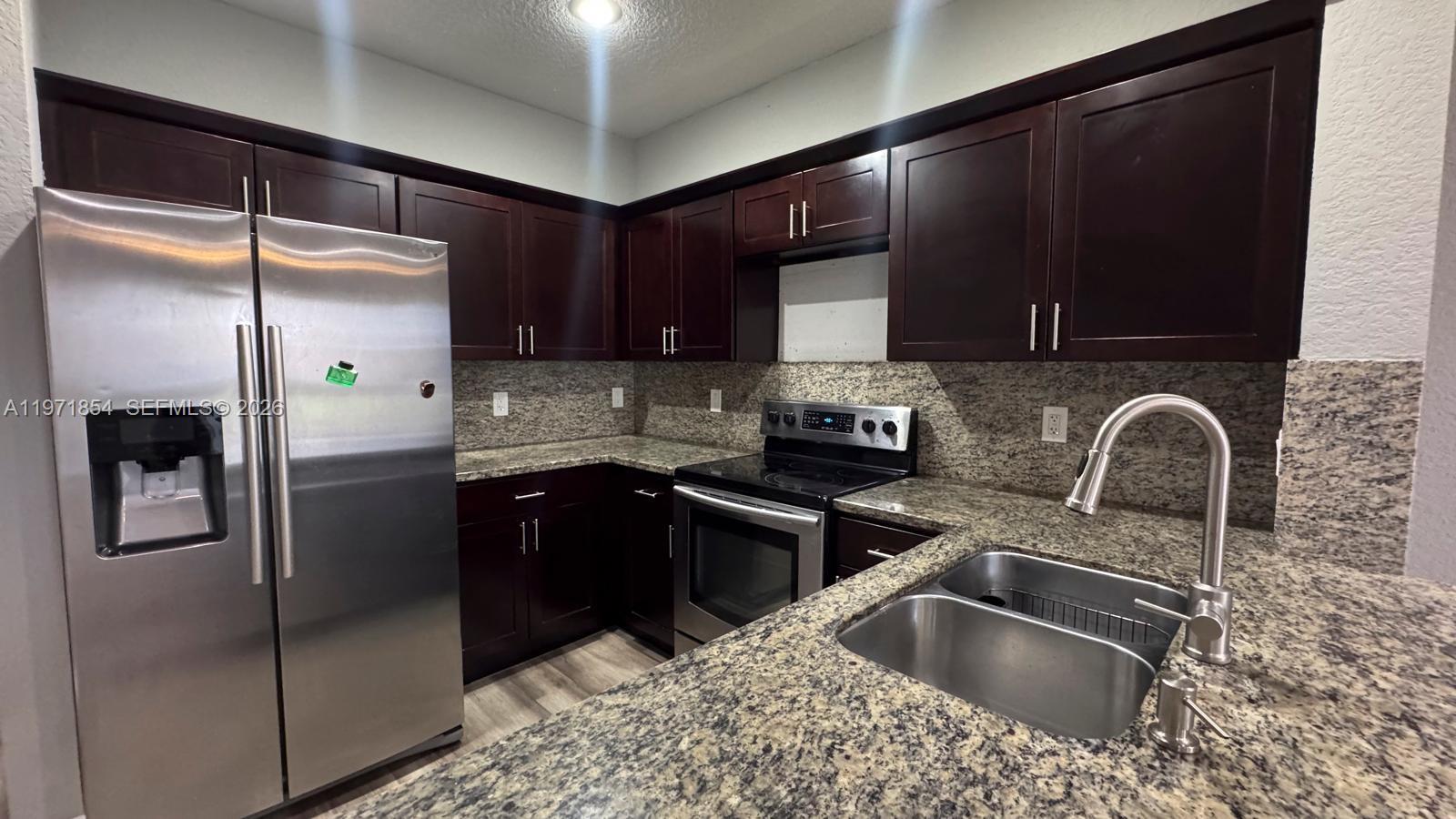 7941 Catalina Circle 7941 Property Photo 4