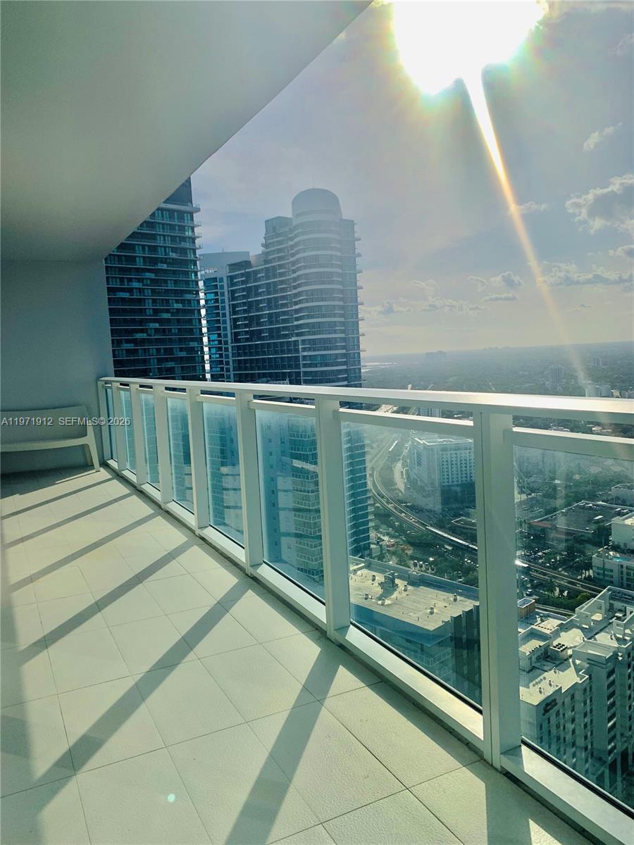1080 Brickell Avenue 4009 Property Photo 2