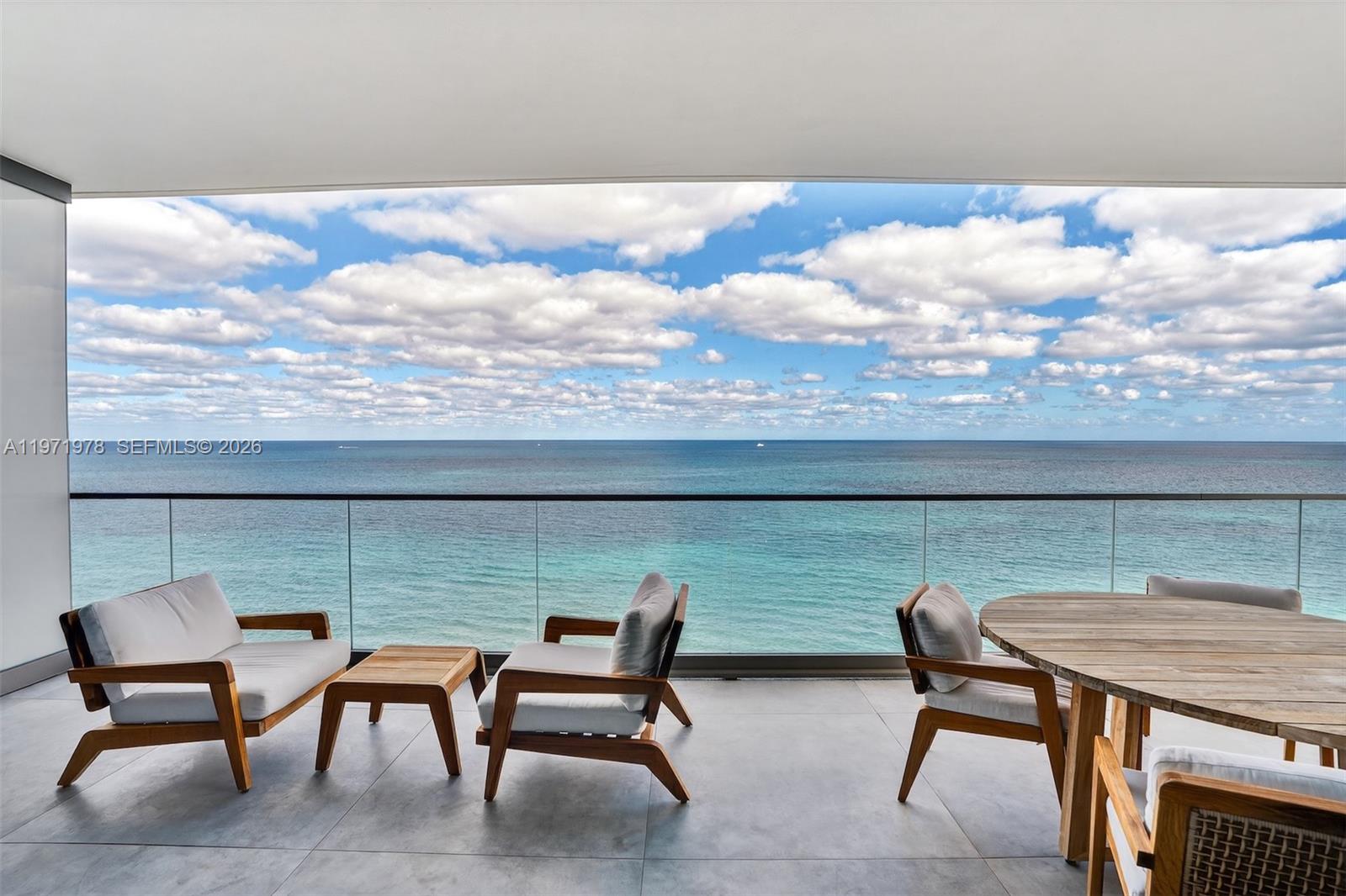 2000 S Ocean Drive 14b Property Photo 6