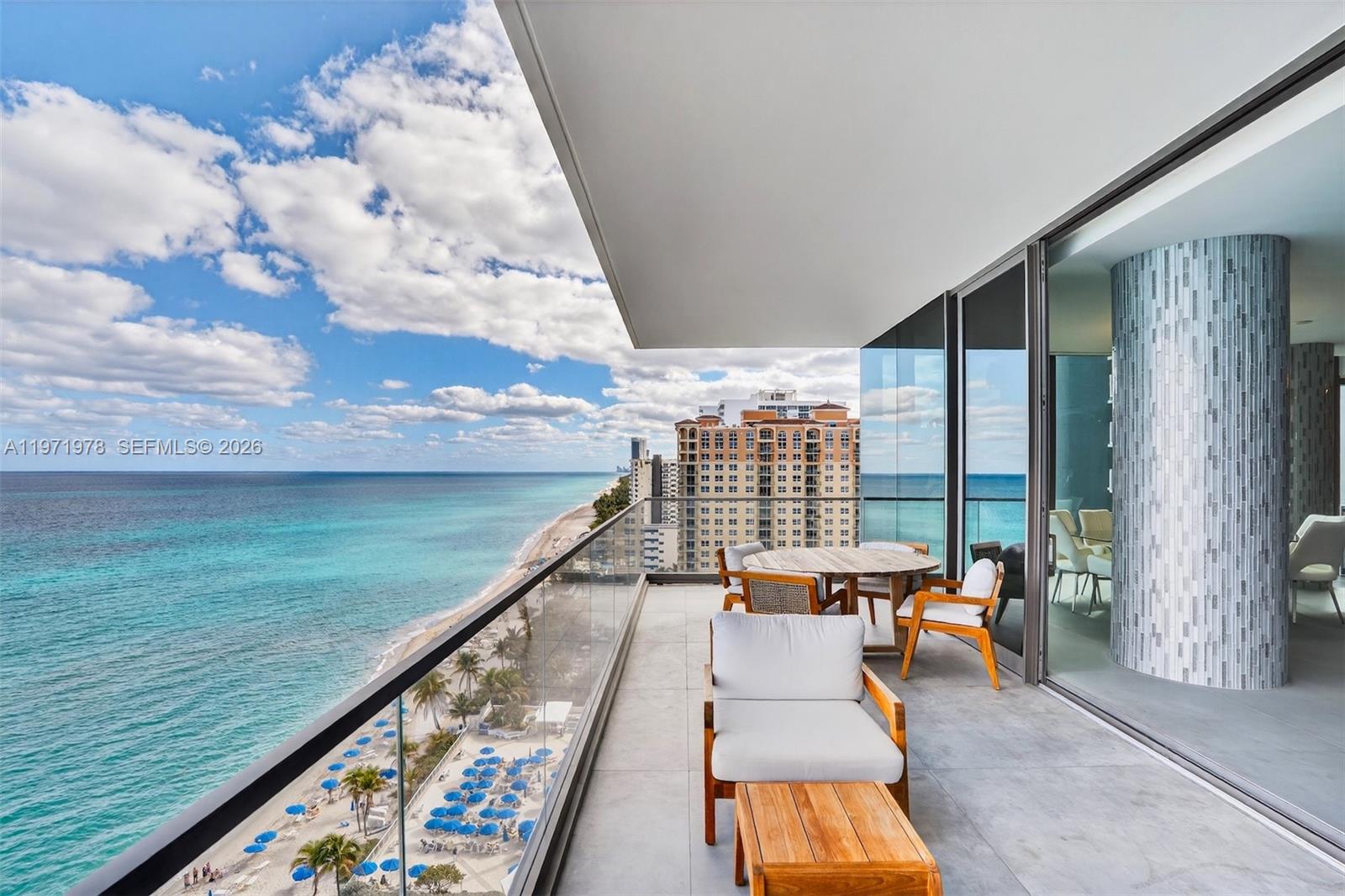 2000 S Ocean Drive 14b Property Photo 9