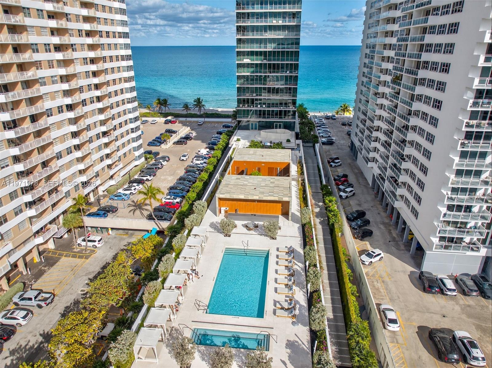 2000 S Ocean Drive 14b Property Photo 58