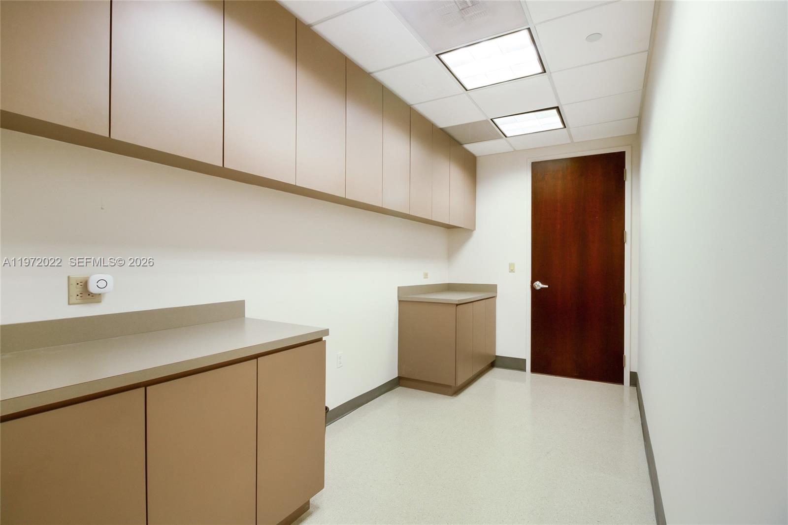 1200 Brickell Avenue 505-b Property Photo 12