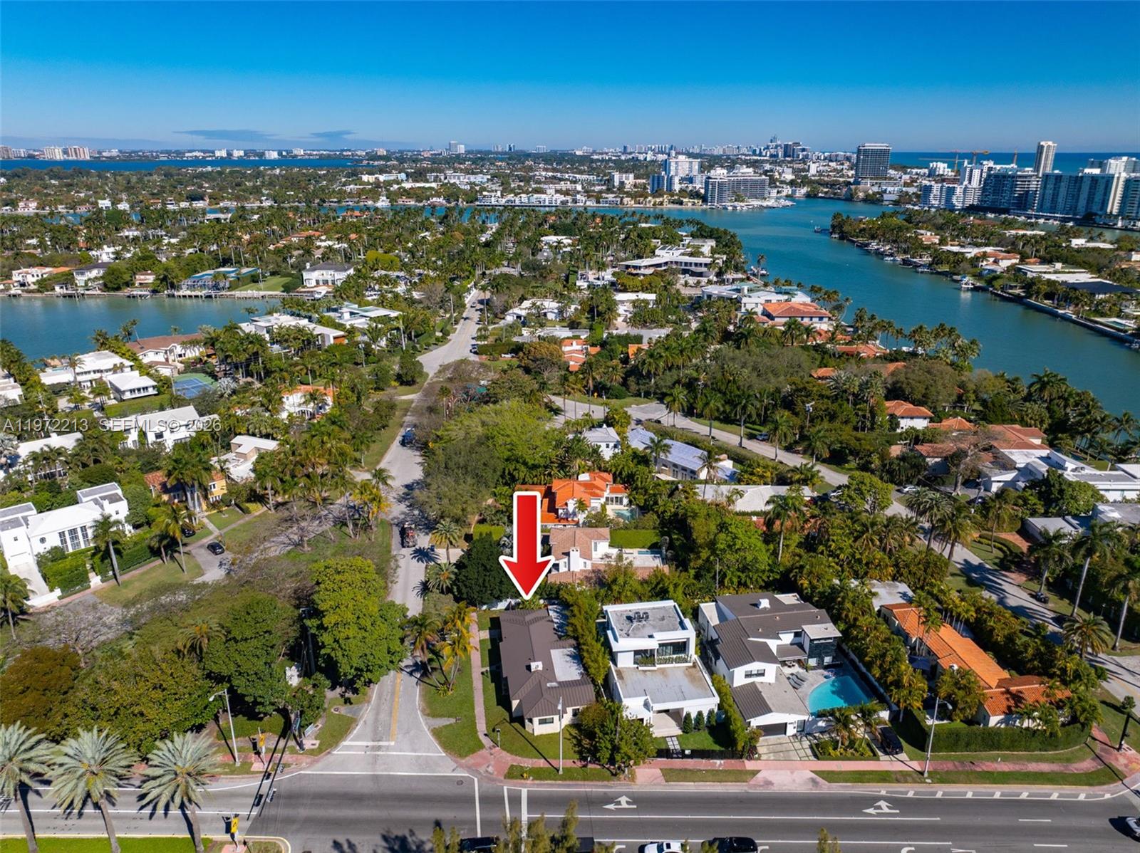 6311 La Gorce Drive Property Photo 4