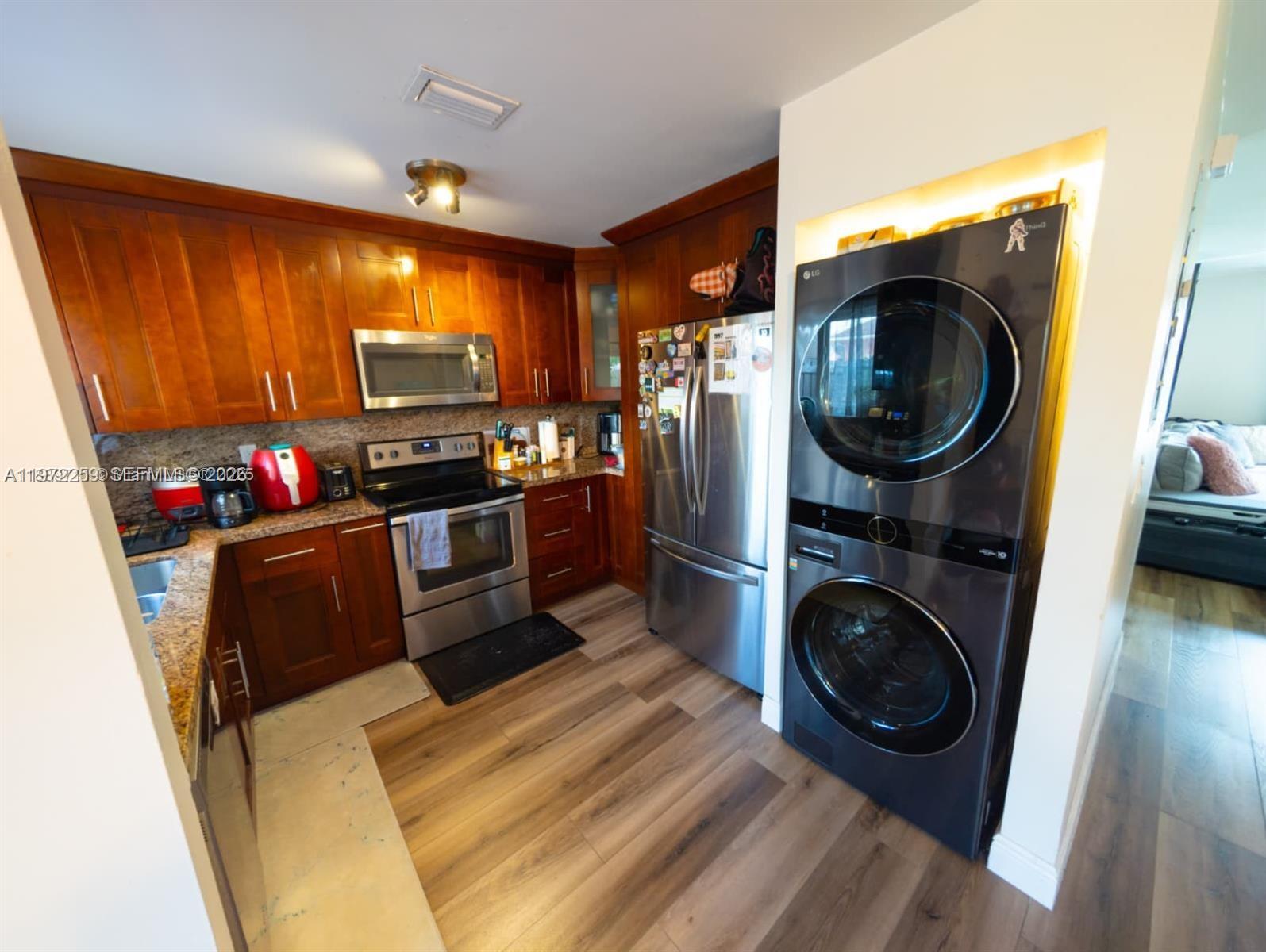 A11972259 Property Photo 5