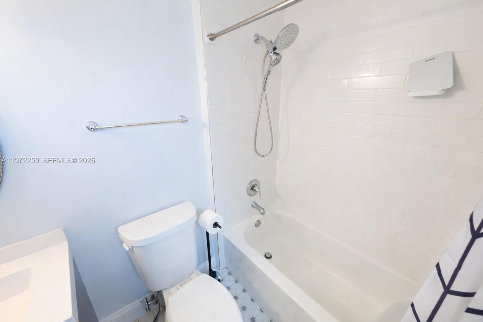 A11972259 Property Photo 21