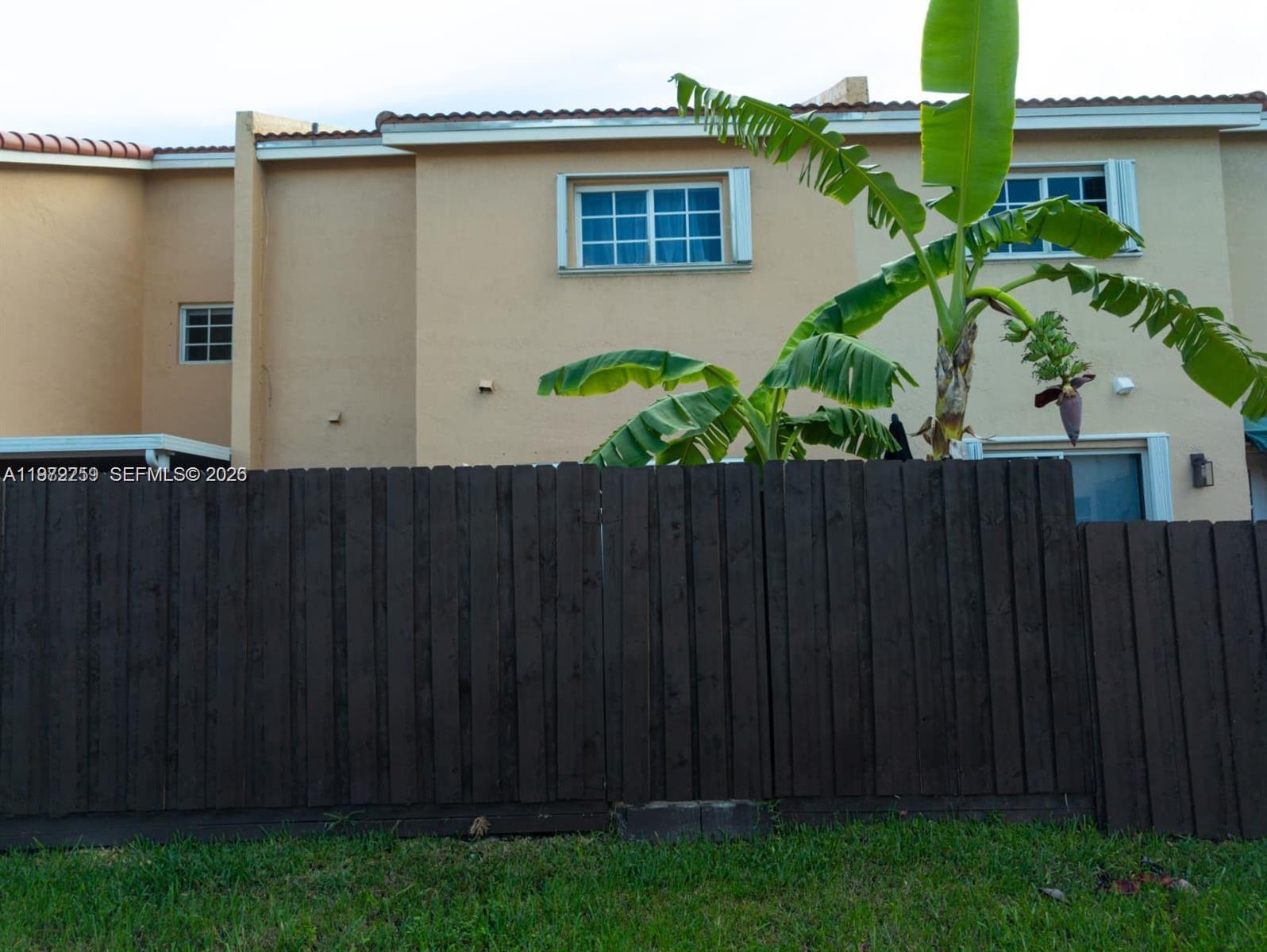 A11972259 Property Photo 24