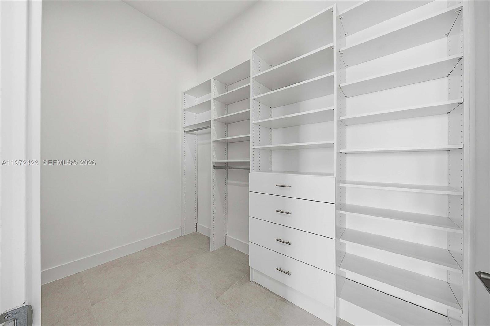 5718 Ashwood Circle W Property Photo 45