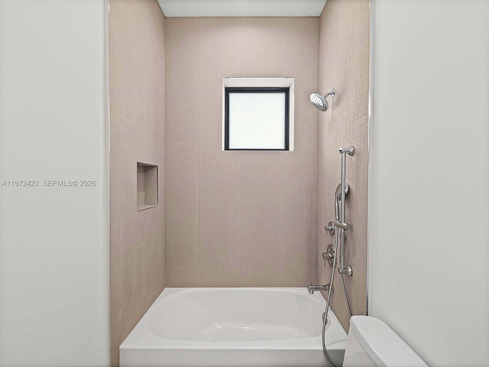 5718 Ashwood Circle W Property Photo 77