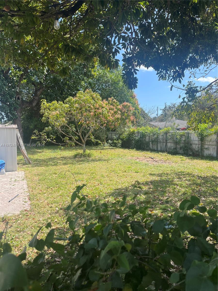 A11972471 Property Photo 3