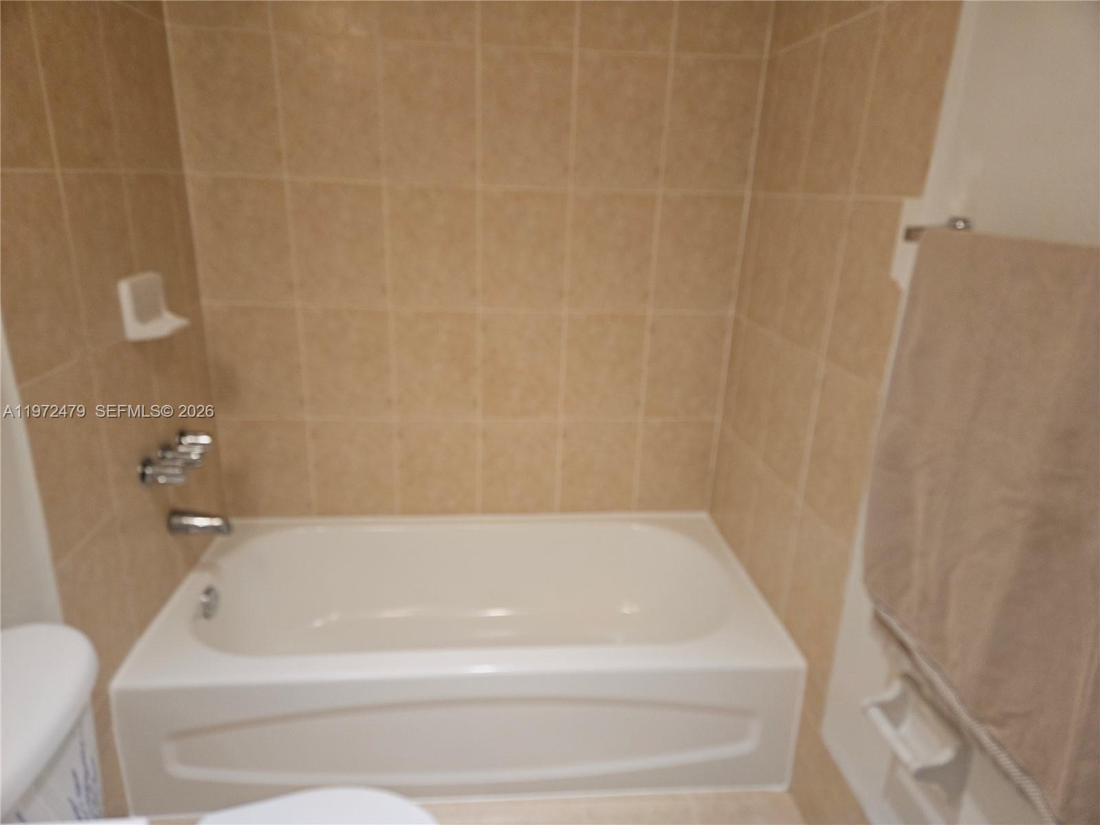 4550 Nw 9th Street 704e Property Photo 3