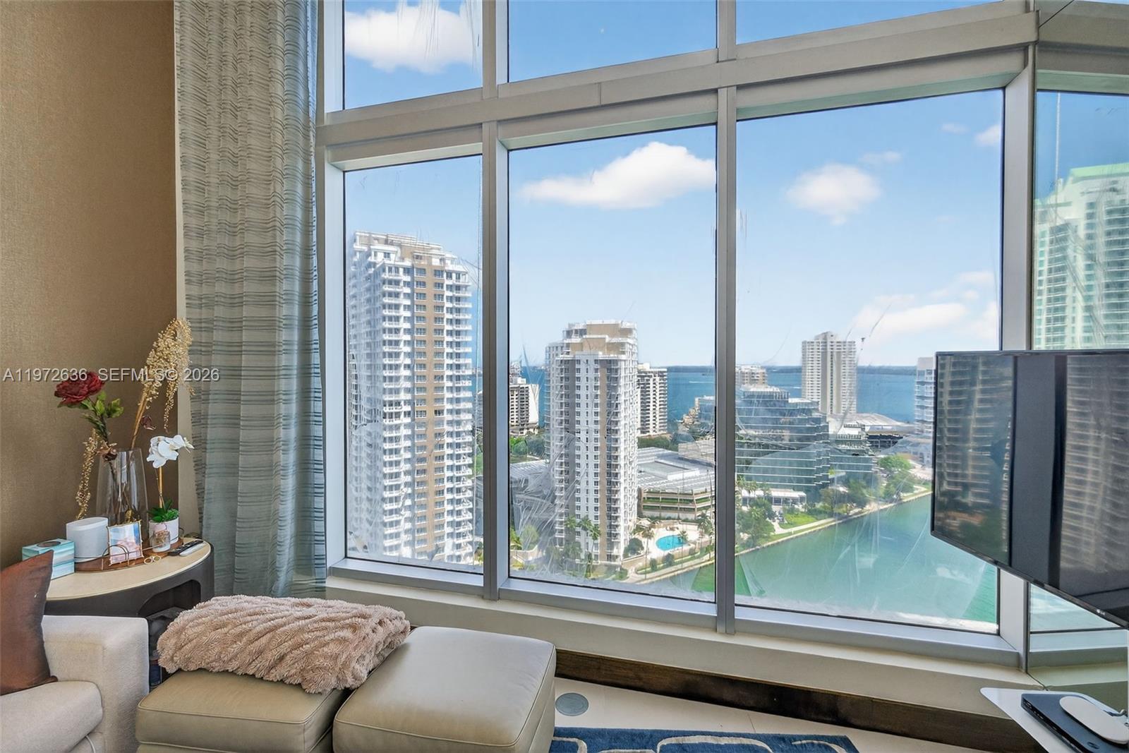 495 Brickell Avenue 2201 Property Photo 14