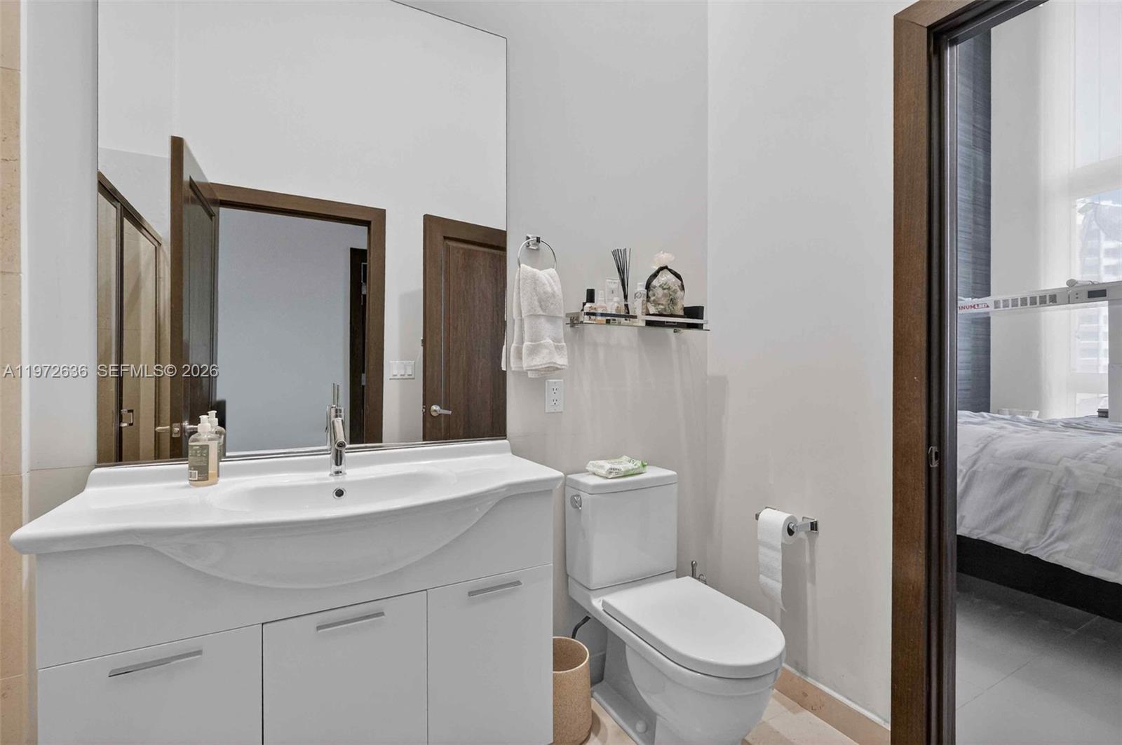 495 Brickell Avenue 2201 Property Photo 19