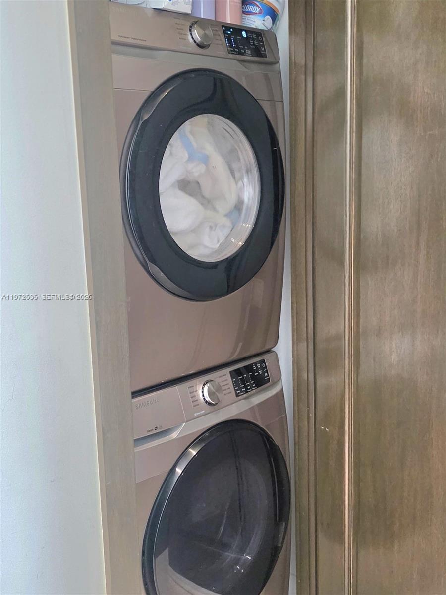 495 Brickell Avenue 2201 Property Photo 24