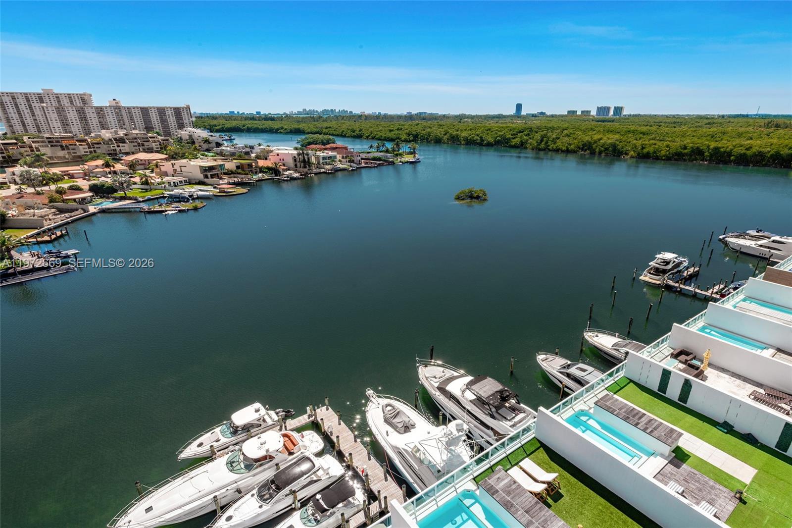 400 Sunny Isles Boulevard 1222 Se Corner Unit Property Photo 19