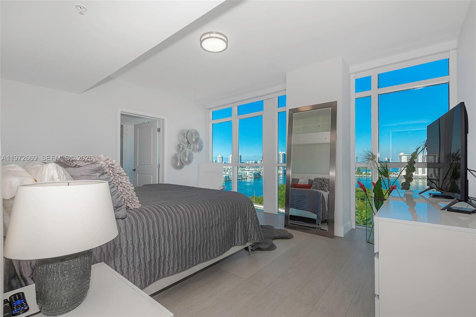 400 Sunny Isles Boulevard 1222 Se Corner Unit Property Photo 22