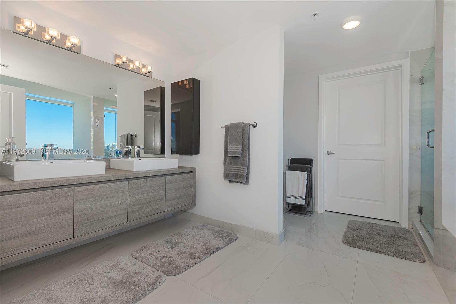 400 Sunny Isles Boulevard 1222 Se Corner Unit Property Photo 26