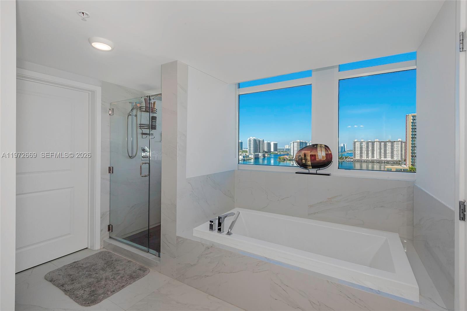 400 Sunny Isles Boulevard 1222 Se Corner Unit Property Photo 27